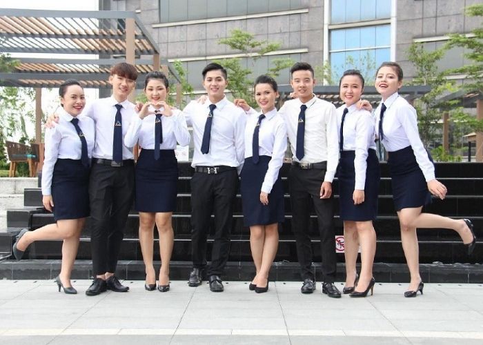 Đồng phục sơ mi trắng chuyên môi trường công sở