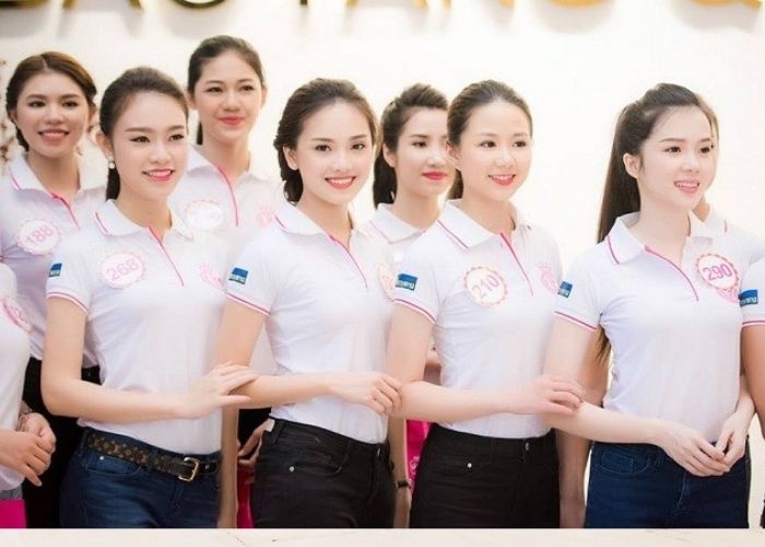 Vẻ đẹp đầy năng lượng của mẫu áo thun trắng