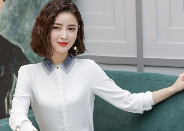 Vẻ đẹp của sơ mi trắng ngành văn phòng