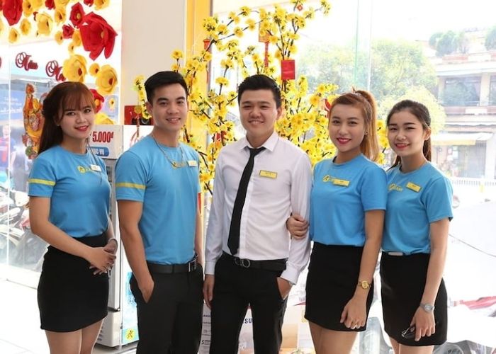 Đồng phục nhiên viên giúp nâng sự kết nối và đồng nhất giữa các nhân viên với nhau
